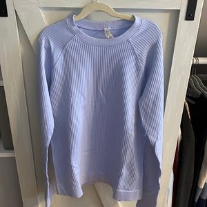 Size 8 log sleeve lululemon shirt!